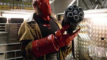 При нажатии появляется картинка большего размера