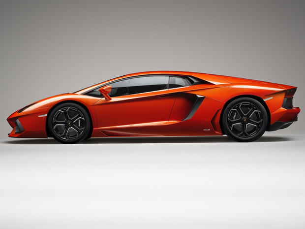 Lamborghini Aventador LP700-4